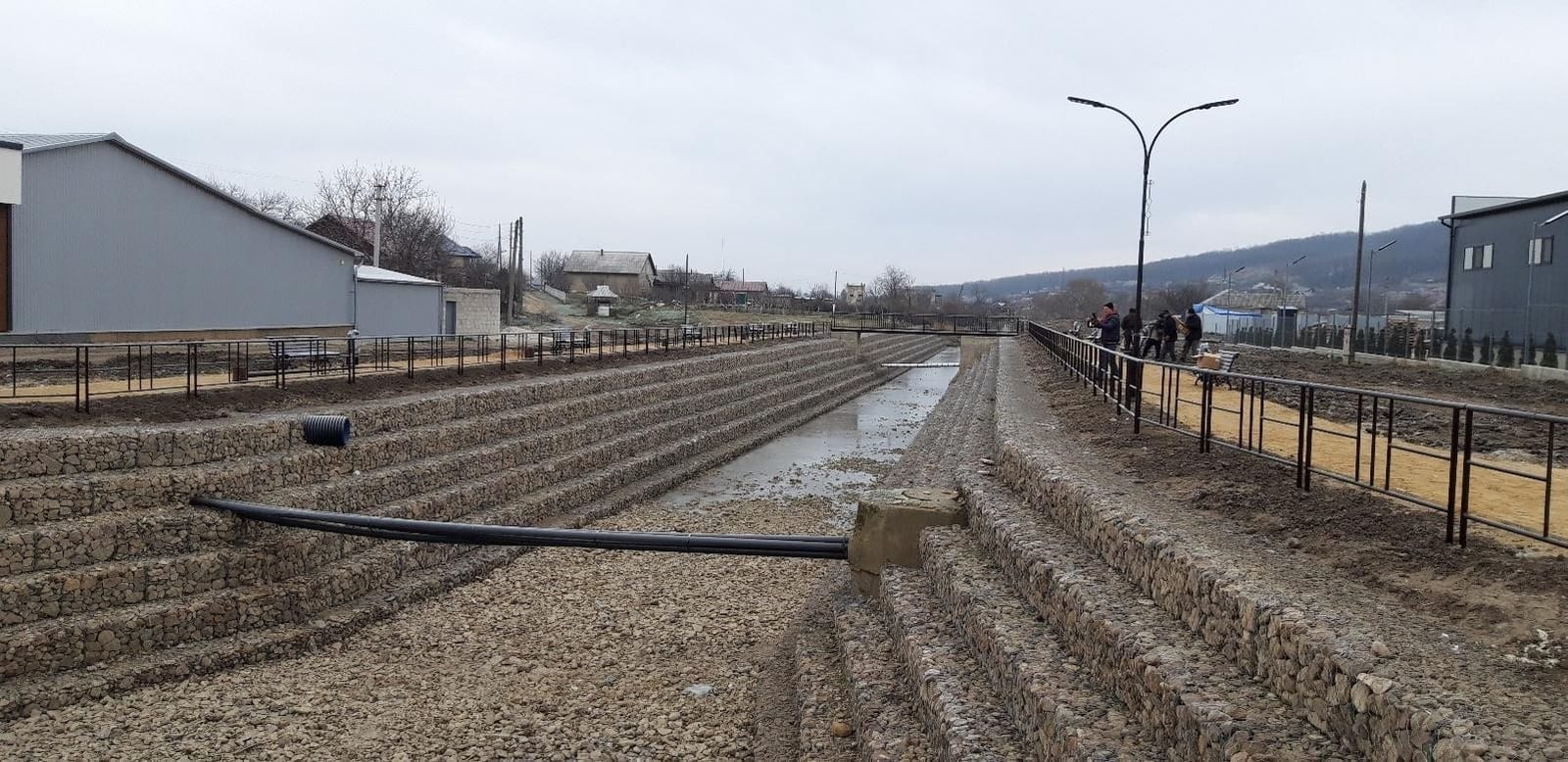 AMENAJAREA SECTORULUI ALBIEI RÎULUI VOROCEI CU LUNGIMEA DE 0,30 KM DIN OR. CĂINARI R-NUL CĂUȘENI - Image 2